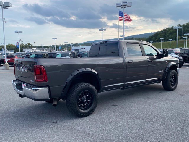 Used 2025 RAM 3500 Laramie AWD/4WD image 5