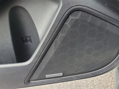 Used 2020 Subaru Outback Touring XT image 21