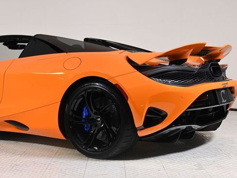 Used 2026 McLaren 750S Spider image 23