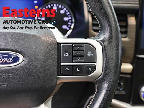 Used 2023 Ford Expedition Max Limited AWD/4WD image 16