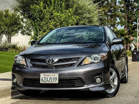 Used 2013 Toyota Corolla S FWD image 3