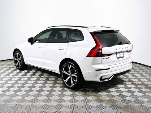 Used 2023 Volvo XC60 B5 Ultimate w/ Climate Package image 5