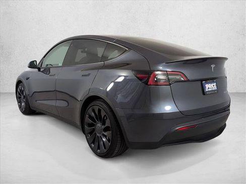 Used 2022 Tesla Model Y Performance image 3