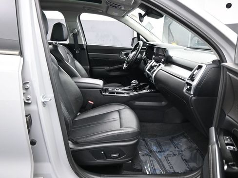 Used 2022 Kia Sorento SX AWD/4WD image 45