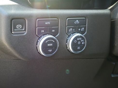 Used 2023 GMC Sierra 1500 Elevation AWD/4WD image 17