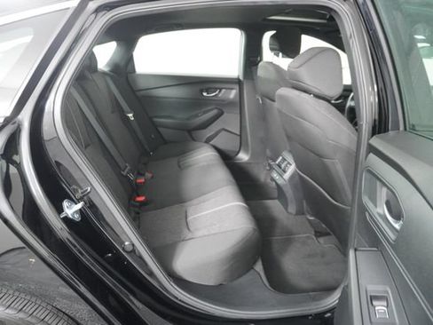 Used 2025 Honda Accord Sport image 38