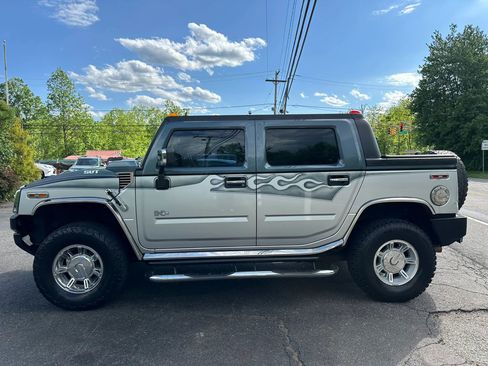 Used 2005 HUMMER H2 SUT w/ Preferred Equipment Group AWD/4WD image 8