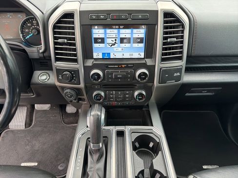 Used 2018 Ford F150 Platinum w/ Equipment Group 701A Luxury image 50
