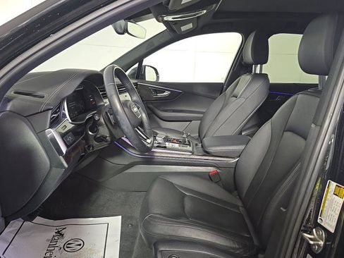 Used 2023 Audi Q7 3.0T Premium Plus w/ Premium Plus Package AWD/4WD image 4