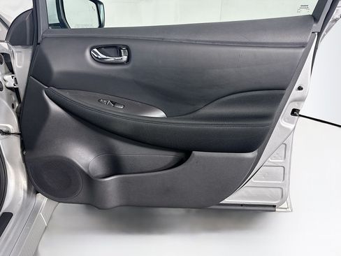 Used 2024 Nissan Leaf S FWD image 30