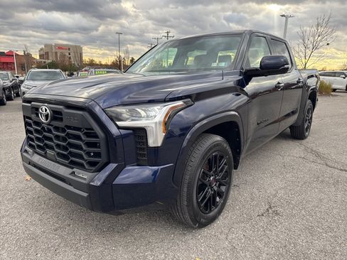 Used 2022 Toyota Tundra SR5 image 3