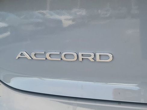 Used 2024 Honda Accord EX-L image 8