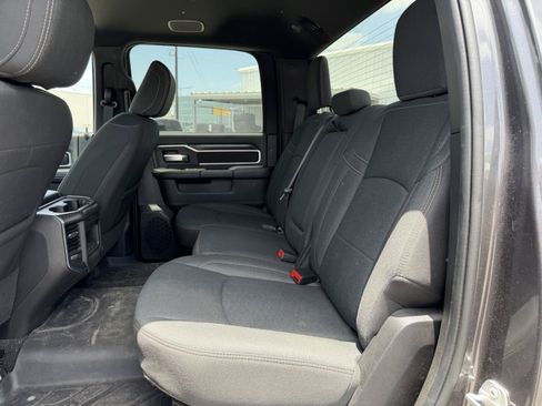 Used 2025 RAM 3500 Big Horn AWD/4WD image 17