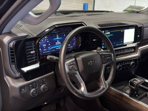 Used 2024 Chevrolet Silverado 1500 RST w/ Rally Edition AWD/4WD image 19