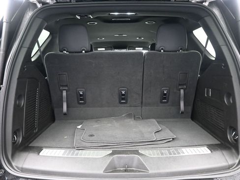 Used 2025 Chevrolet Tahoe Z71 image 32