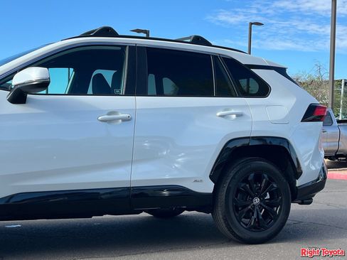 Certified 2024 Toyota RAV4 SE w/ Convenience Package AWD/4WD image 10