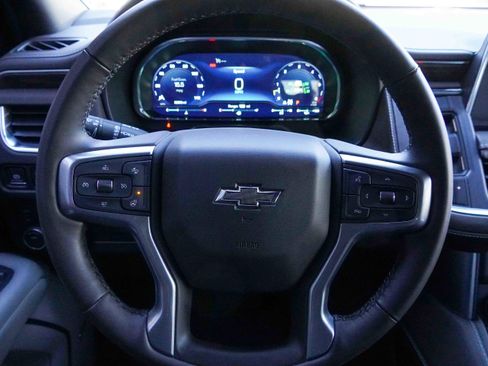 Used 2024 Chevrolet Tahoe Z71 w/ Luxury Package image 18