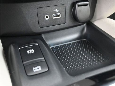 Used 2022 Nissan Rogue Sport SL w/ Premium Package image 4