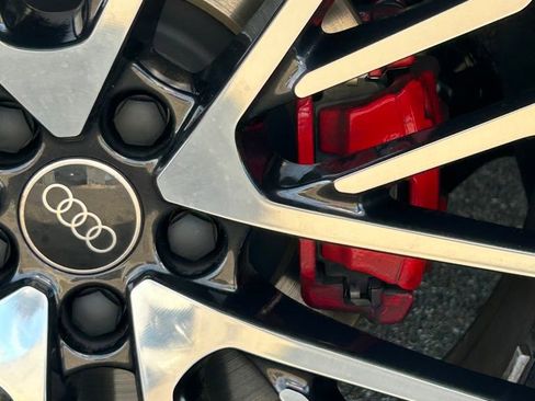 Used 2025 Audi SQ5 Premium Plus w/ Premium Plus Package image 55