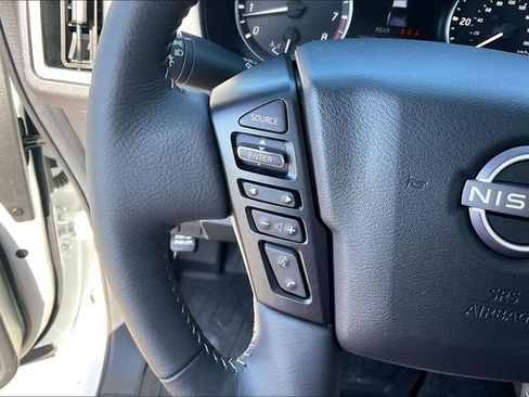 Certified 2026 Nissan Frontier SV w/ SV Convenience Package AWD/4WD image 17