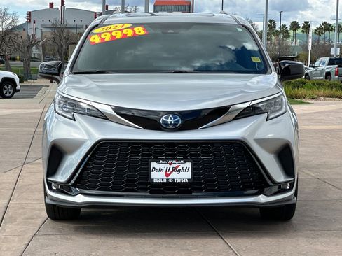 Certified 2024 Toyota Sienna XSE w/ XSE Plus Package image 11