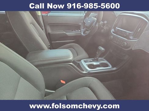 Used 2018 Chevrolet Colorado LT w/ LT Convenience Package image 3