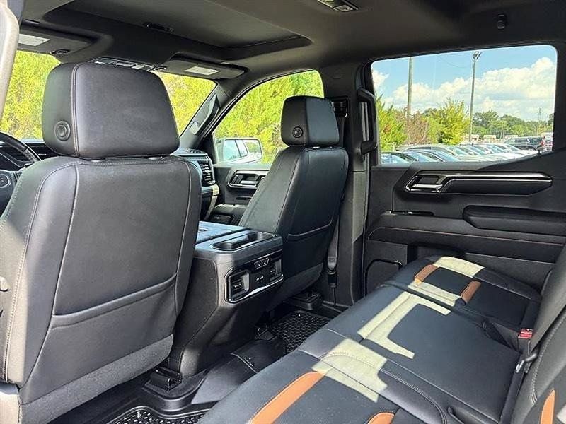 Used 2022 GMC Sierra 1500 AT4 w/ AT4 Preferred Package AWD/4WD image 41