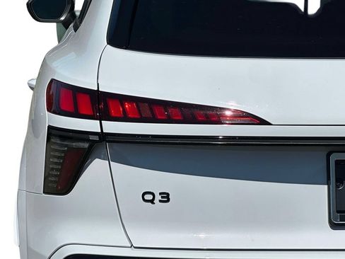 New 2026 Audi Q3 quattro 2.0T AWD/4WD image 36