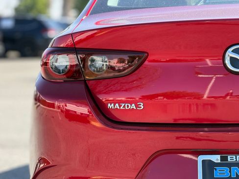 Used 2025 MAZDA MAZDA3 s FWD image 16