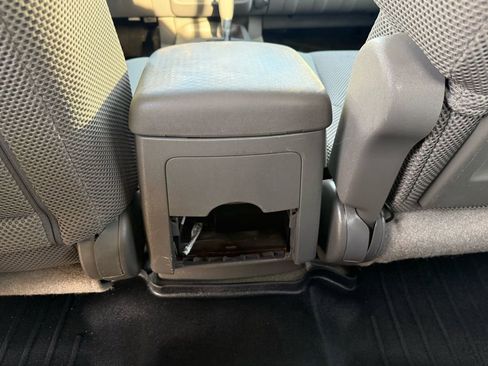 Used 2014 Nissan Frontier SV image 17