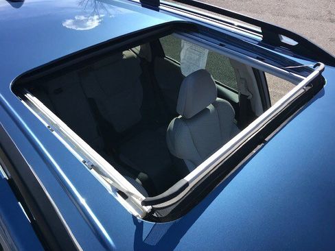 Used 2023 Subaru Forester Premium image 9