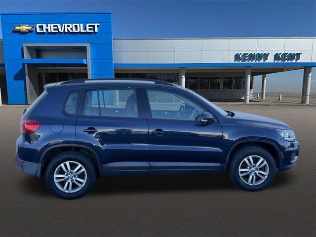 Used 2016 Volkswagen Tiguan S FWD image 2