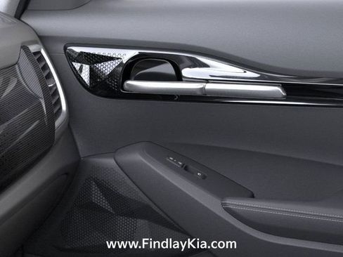 New 2026 Kia Seltos S FWD image 44