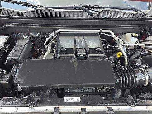 Used 2025 Chevrolet Colorado Trail Boss AWD/4WD image 10