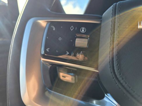 New 2025 Land Rover Range Rover SE image 32