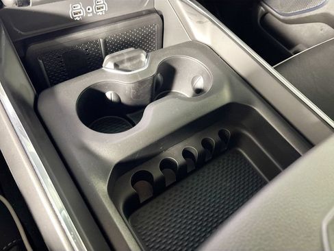 New 2026 RAM 1500 Laramie AWD/4WD image 15