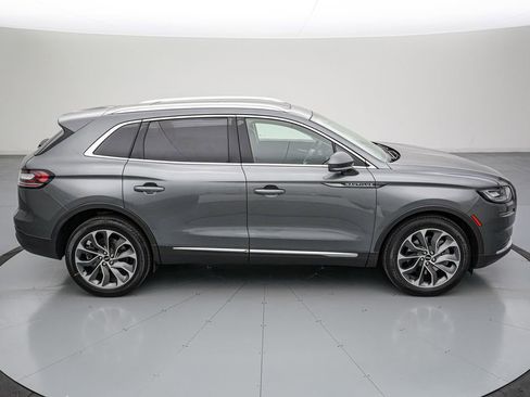 Used 2023 Lincoln Nautilus Reserve AWD/4WD image 4