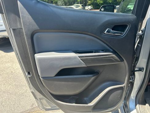 Used 2018 Chevrolet Colorado Z71 AWD/4WD image 8