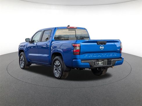 Used 2024 Nissan Frontier SL w/ Technology Package image 6