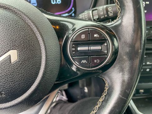 Used 2023 Kia Soul GT-Line image 16