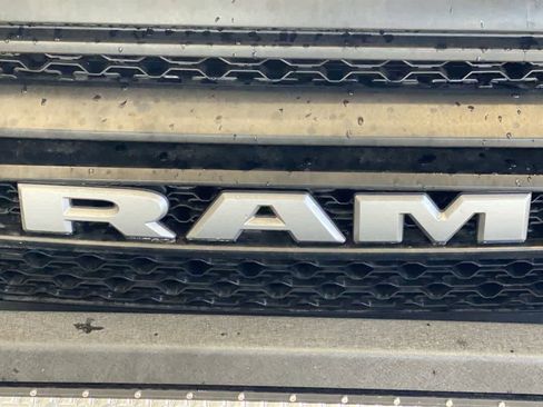 Used 2019 RAM 1500 Classic Warlock image 10