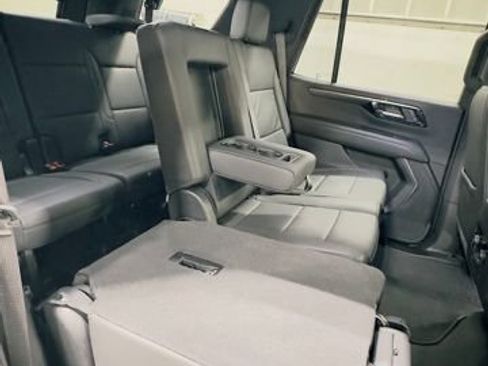 Used 2025 Chevrolet Tahoe LT AWD/4WD image 45