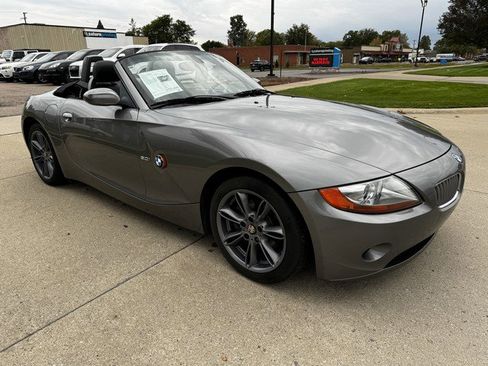 Used 2004 BMW Z4 3.0i image 3