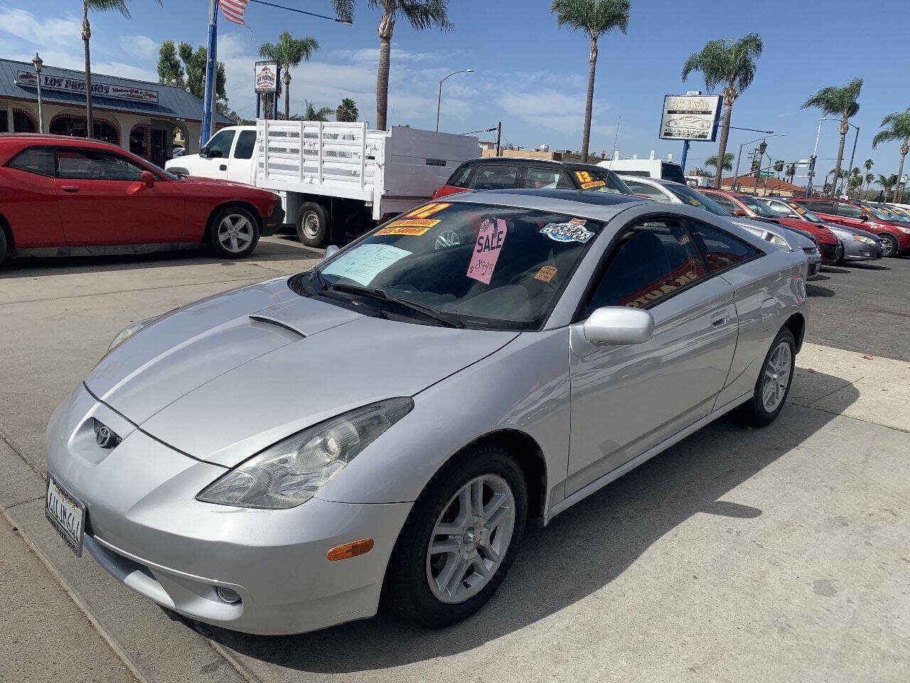 Used 2002 Toyota Celica GT FWD image 2
