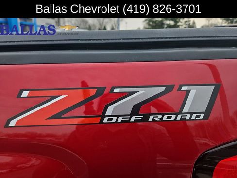Certified 2018 Chevrolet Silverado 1500 LT w/ All Star Edition AWD/4WD image 31