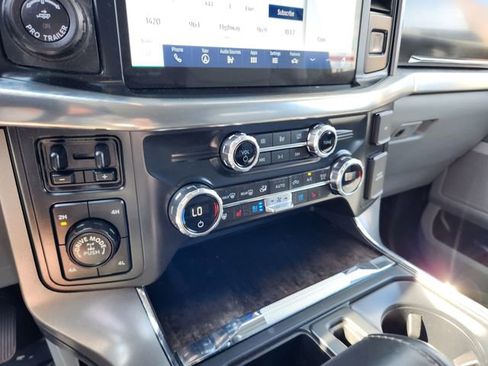 Used 2021 Ford F150 Lariat w/ Equipment Group 502A High image 17