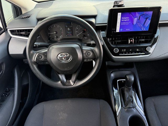 Used 2024 Toyota Corolla LE FWD image 12