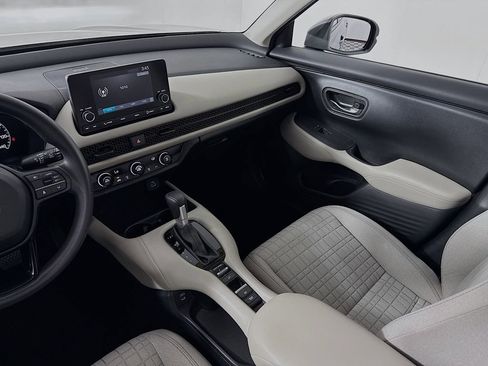 Certified 2024 Honda HR-V LX image 20