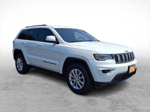 Certified 2021 Jeep Grand Cherokee Laredo AWD/4WD image 7