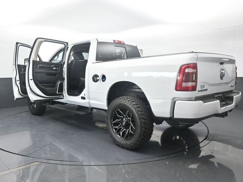 Used 2024 RAM 2500 Laramie image 82